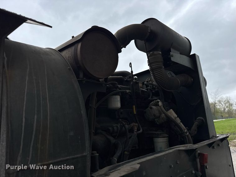 image for item DH9927 2007 Freightliner FC80 street sweeper truck