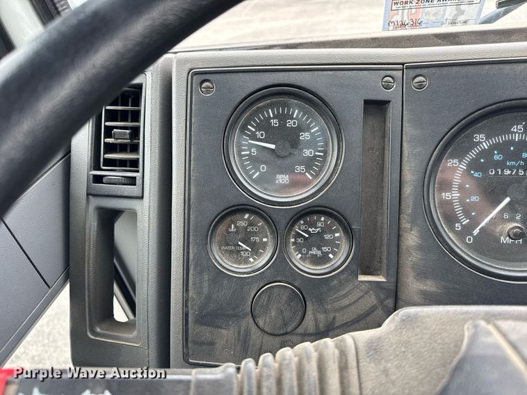 image for item DH9927 2007 Freightliner FC80 street sweeper truck