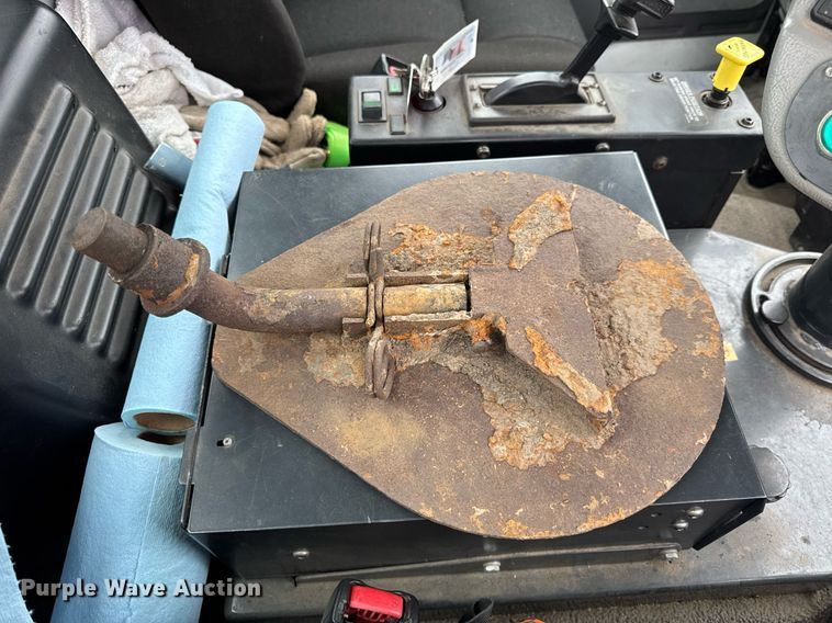 image for item DH9927 2007 Freightliner FC80 street sweeper truck