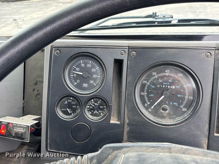 image for item DH9927 2007 Freightliner FC80 street sweeper truck