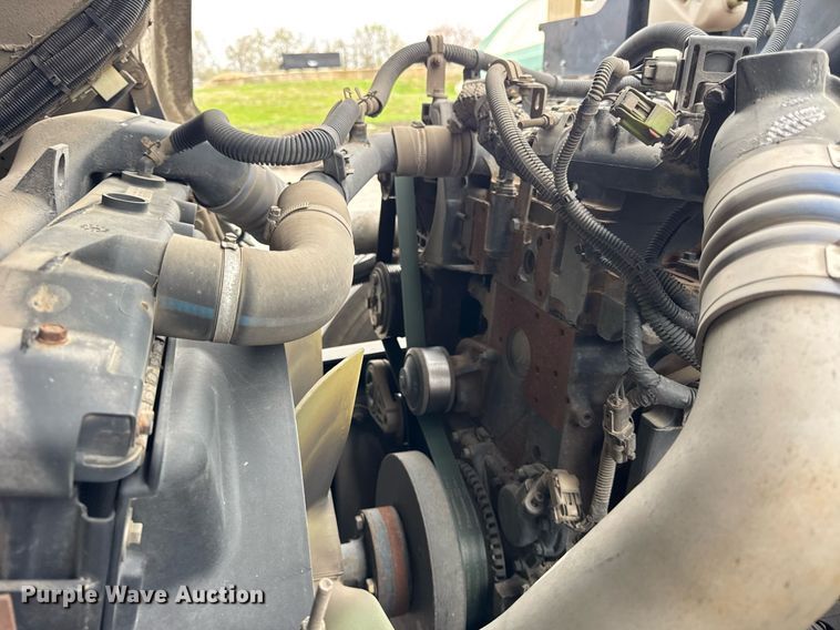 image for item DH9927 2007 Freightliner FC80 street sweeper truck