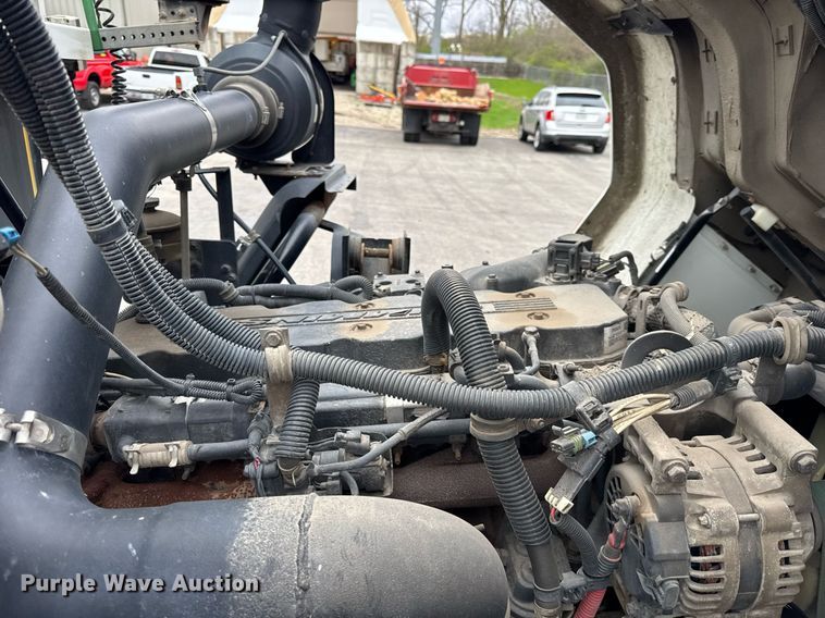 image for item DH9927 2007 Freightliner FC80 street sweeper truck