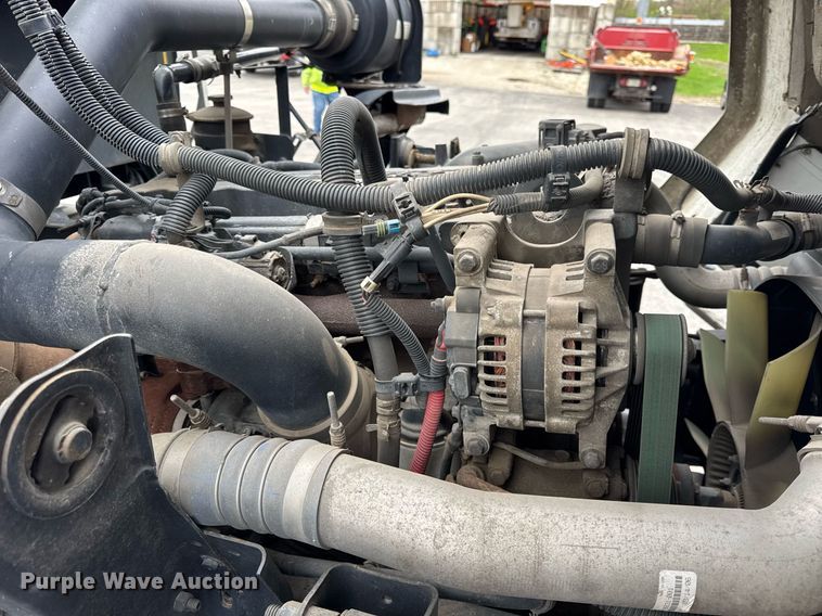 image for item DH9927 2007 Freightliner FC80 street sweeper truck