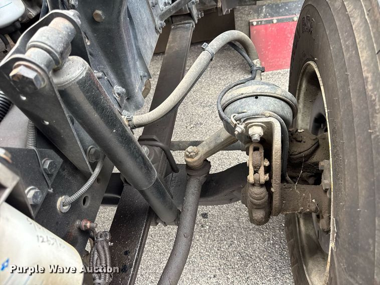 image for item DH9927 2007 Freightliner FC80 street sweeper truck