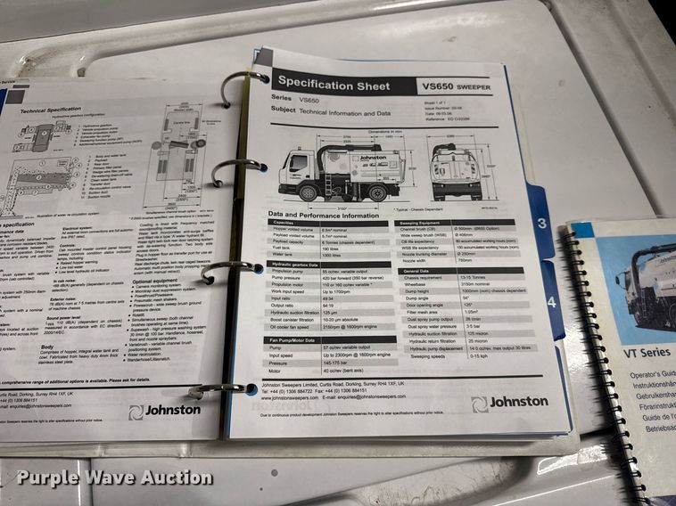 image for item DH9927 2007 Freightliner FC80 street sweeper truck