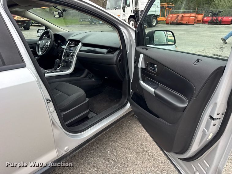 image for item DH9928 2012 Ford Edge SUV