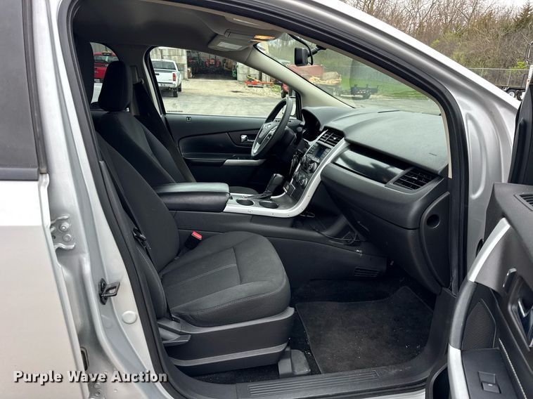 image for item DH9928 2012 Ford Edge SUV