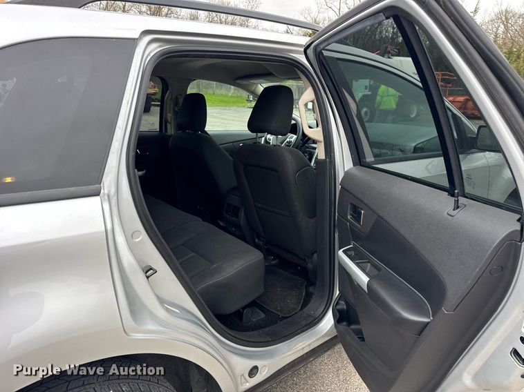 image for item DH9928 2012 Ford Edge SUV