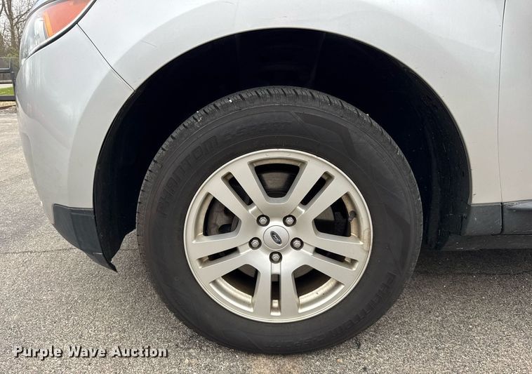 image for item DH9928 2012 Ford Edge SUV
