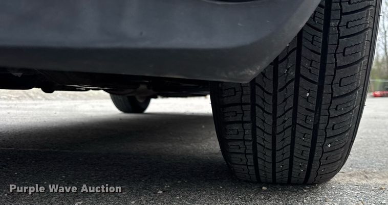 image for item DH9928 2012 Ford Edge SUV