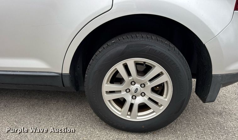 image for item DH9928 2012 Ford Edge SUV