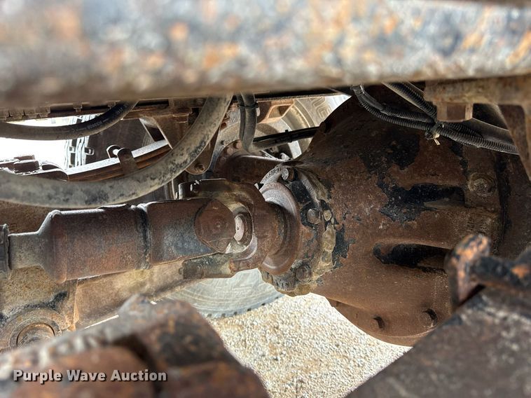 image for item DH9929 1999 International F4900 dump truck