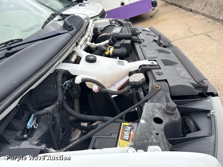 image for item DM5730 2016 Chevrolet Express G4500 shuttle bus