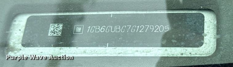 image for item DM5730 2016 Chevrolet Express G4500 shuttle bus