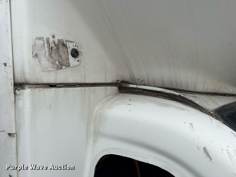 image for item DM5731 2016 Chevrolet Express G4500 shuttle bus