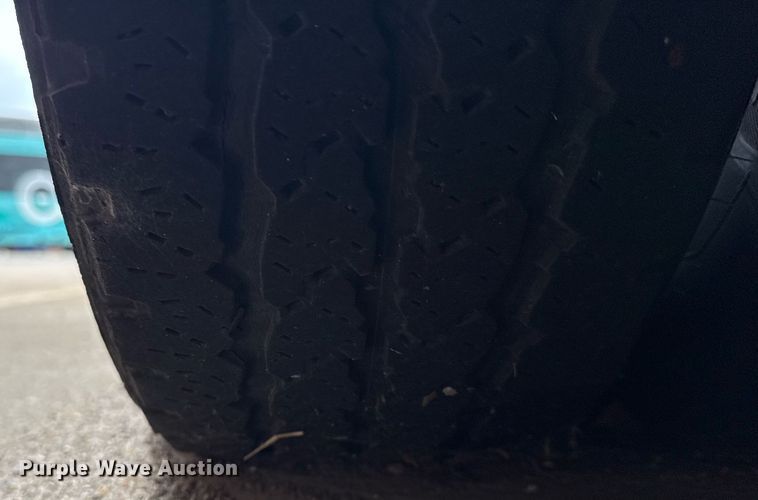 image for item DM5731 2016 Chevrolet Express G4500 shuttle bus