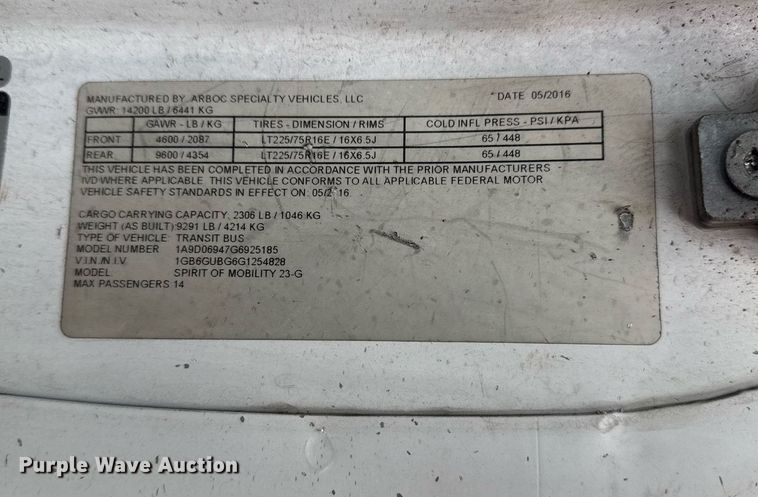 image for item DM5731 2016 Chevrolet Express G4500 shuttle bus