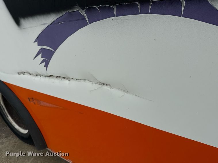 image for item DM5733 2014 Chevrolet Express G4500 shuttle bus