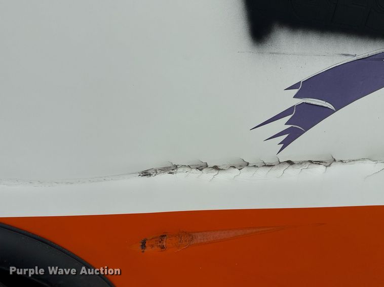 image for item DM5733 2014 Chevrolet Express G4500 shuttle bus