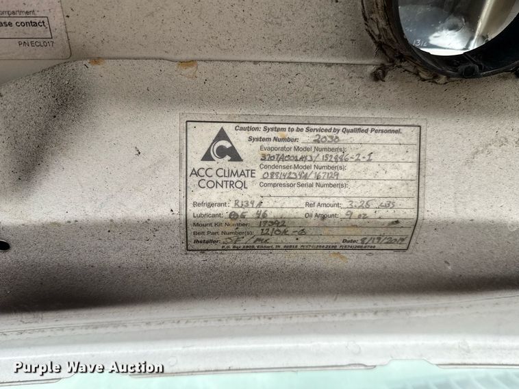 image for item DM5733 2014 Chevrolet Express G4500 shuttle bus