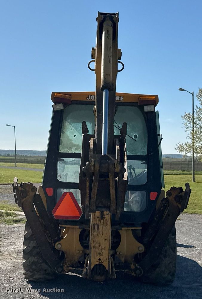 image for item DO0893 1996 John Deere 310D backhoe