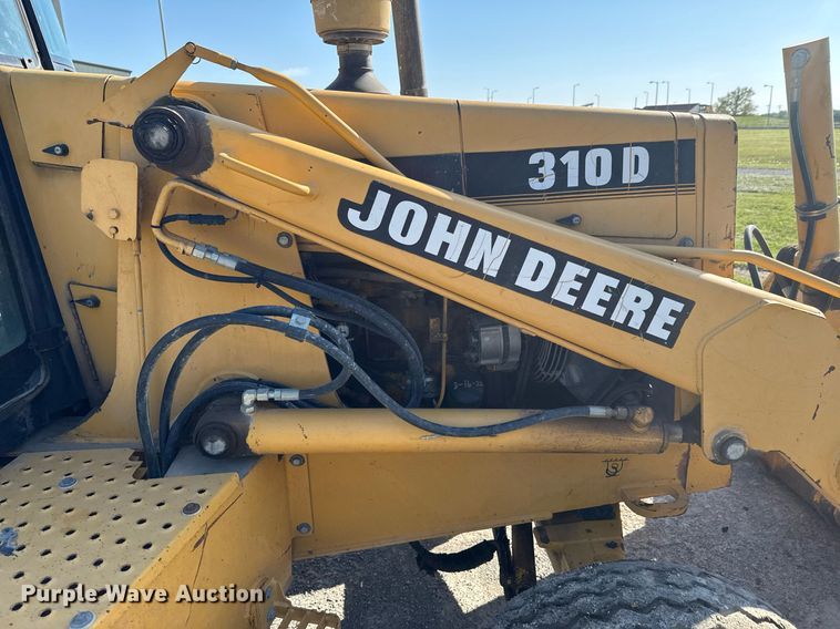 image for item DO0893 1996 John Deere 310D backhoe