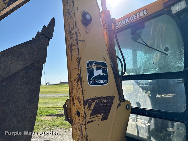 image for item DO0893 1996 John Deere 310D backhoe