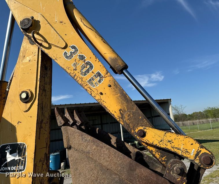 image for item DO0893 1996 John Deere 310D backhoe