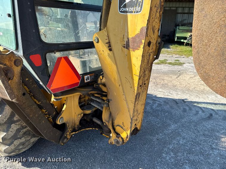 image for item DO0893 1996 John Deere 310D backhoe