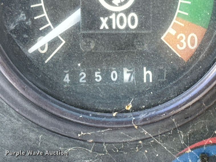 image for item DO0893 1996 John Deere 310D backhoe