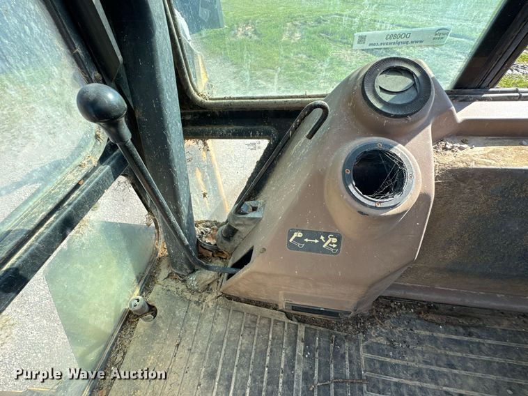 image for item DO0893 1996 John Deere 310D backhoe