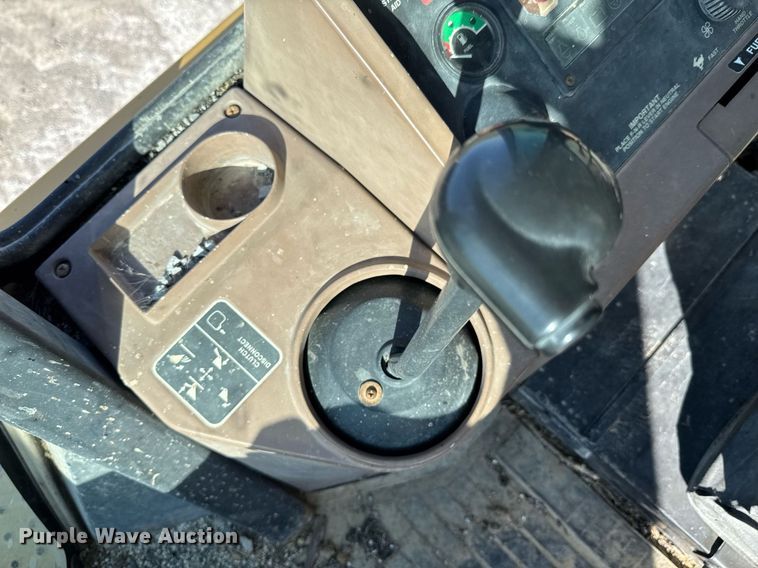 image for item DO0893 1996 John Deere 310D backhoe