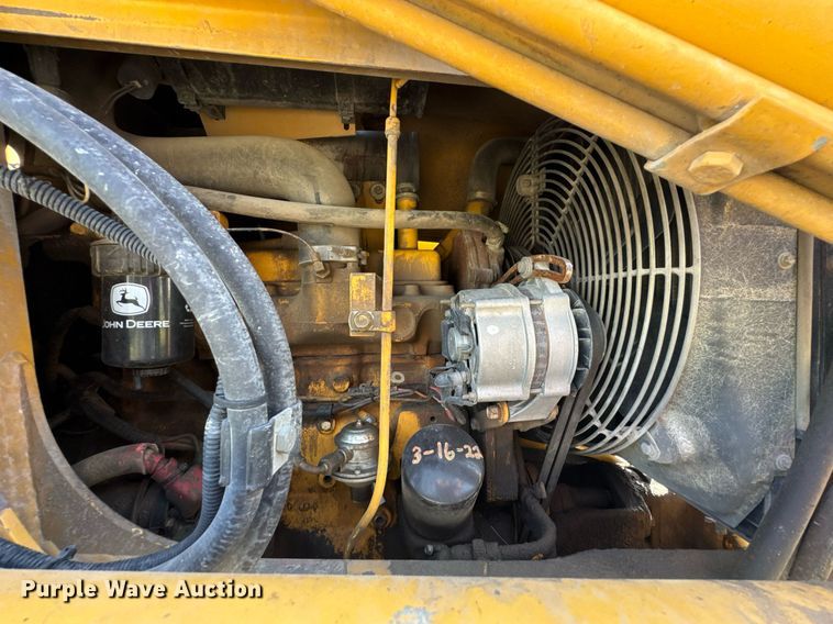 image for item DO0893 1996 John Deere 310D backhoe