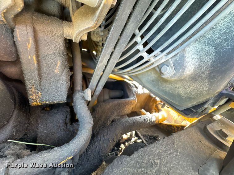 image for item DO0893 1996 John Deere 310D backhoe