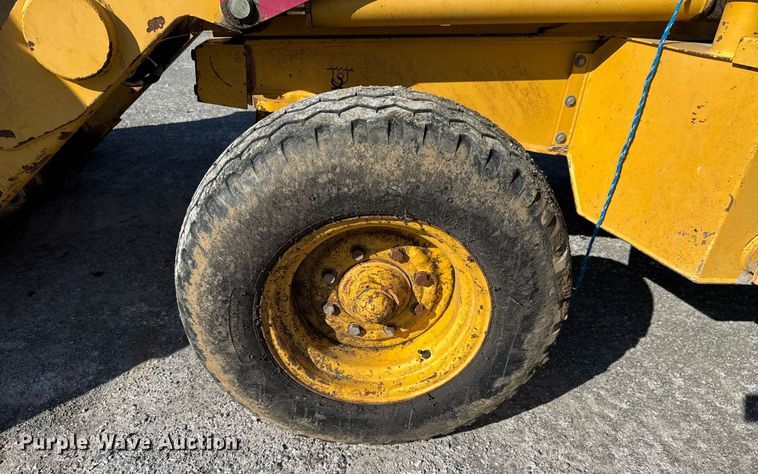 image for item DO0893 1996 John Deere 310D backhoe