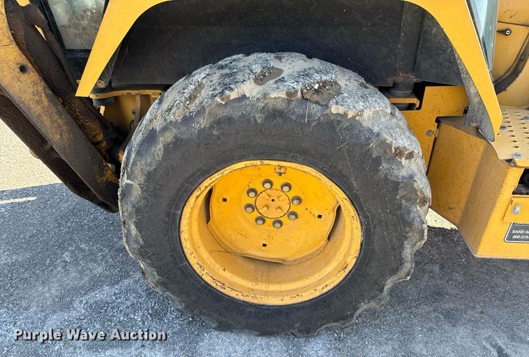 image for item DO0893 1996 John Deere 310D backhoe