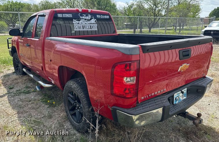 image for item DO0898 2012 Chevrolet Silverado 1500 Ext. Cab pickup truck