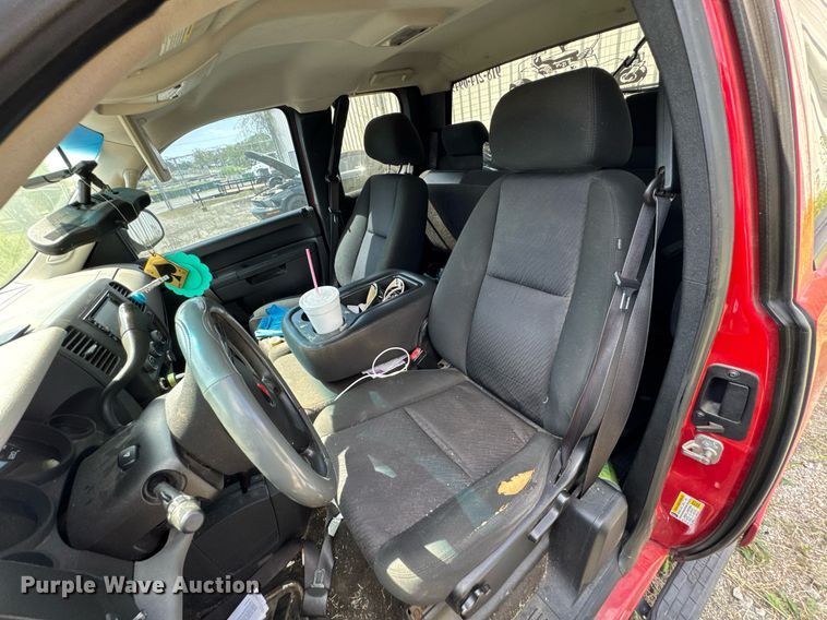 image for item DO0898 2012 Chevrolet Silverado 1500 Ext. Cab pickup truck