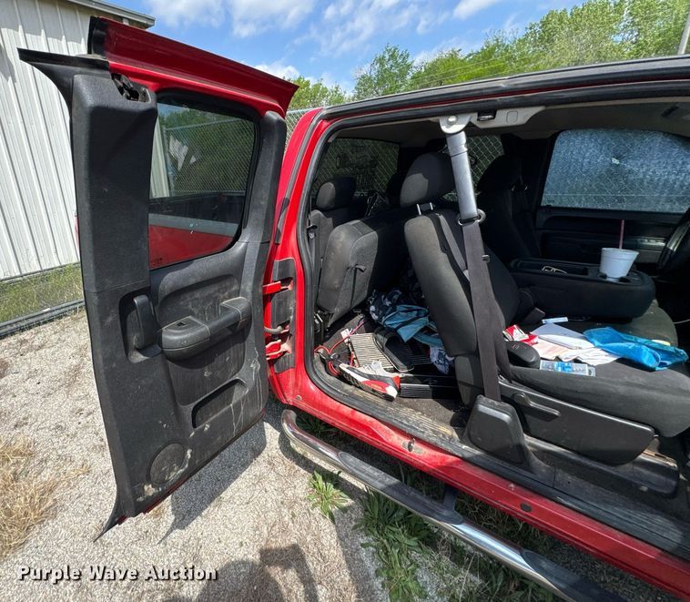 image for item DO0898 2012 Chevrolet Silverado 1500 Ext. Cab pickup truck