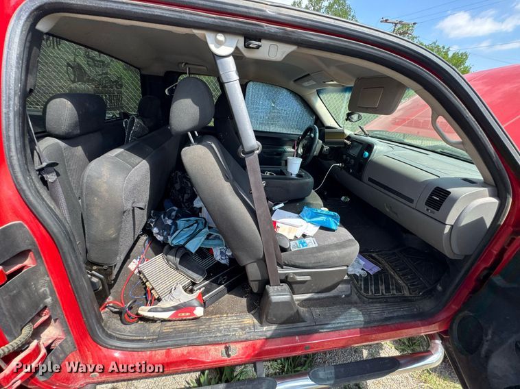 image for item DO0898 2012 Chevrolet Silverado 1500 Ext. Cab pickup truck