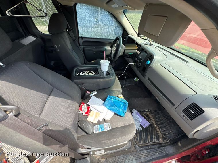 image for item DO0898 2012 Chevrolet Silverado 1500 Ext. Cab pickup truck