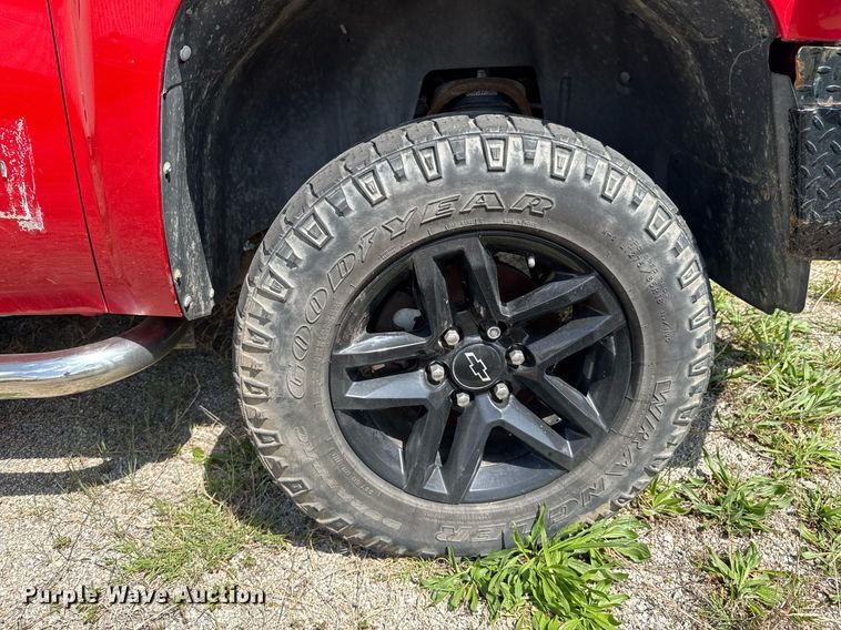 image for item DO0898 2012 Chevrolet Silverado 1500 Ext. Cab pickup truck