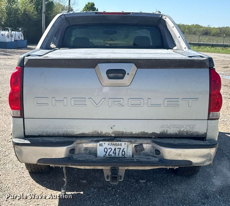 image for item DO0929 2005 Chevrolet Avalanche 1500 Crew Cab pickup truck