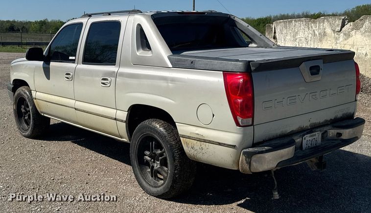 image for item DO0929 2005 Chevrolet Avalanche 1500 Crew Cab pickup truck