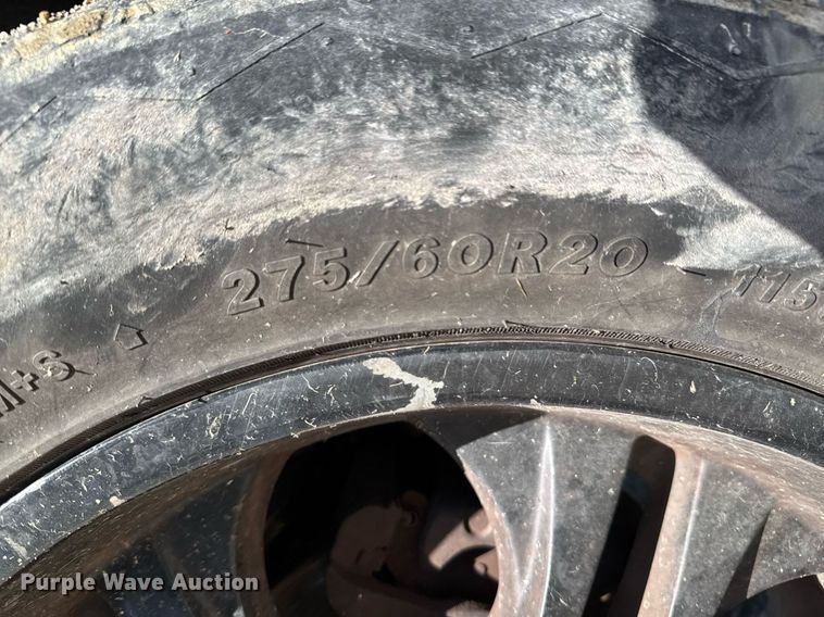 image for item DO0929 2005 Chevrolet Avalanche 1500 Crew Cab pickup truck