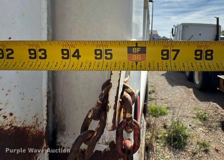 image for item DO0948 1998 Hawkeye end dump pup trailer