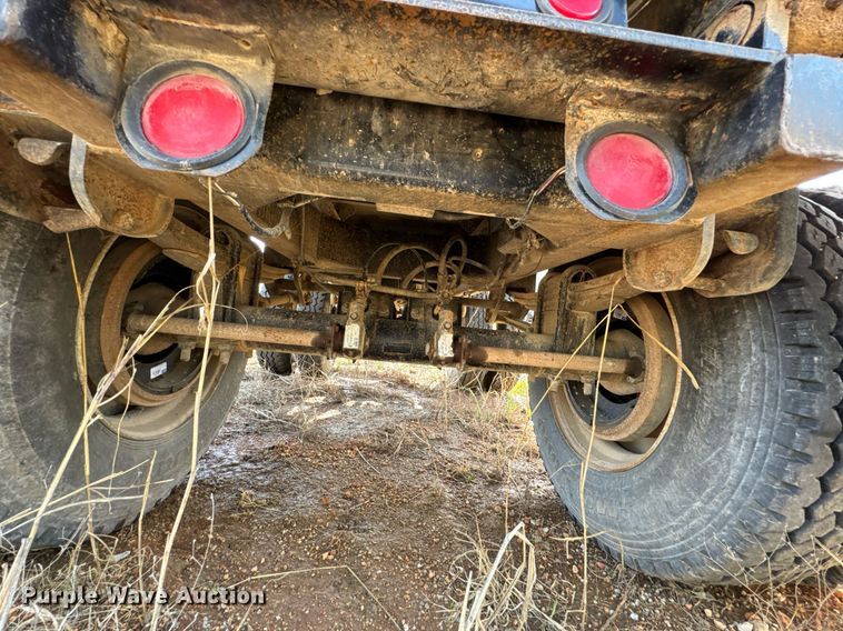 image for item DO0948 1998 Hawkeye end dump pup trailer