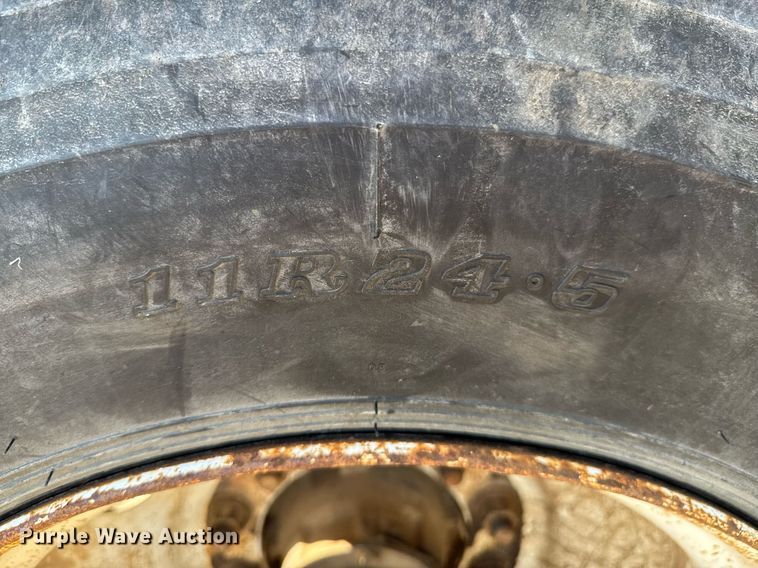 image for item DO0948 1998 Hawkeye end dump pup trailer