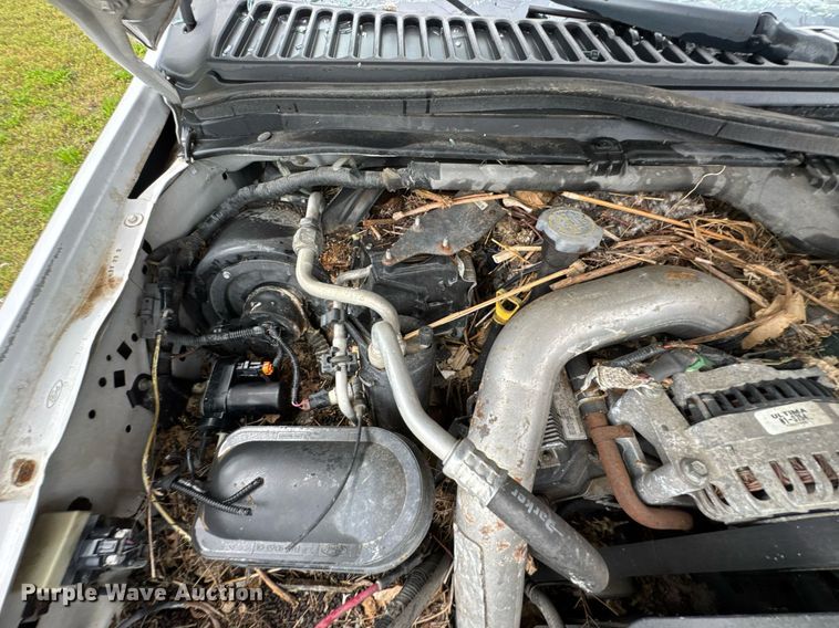 image for item DO0976 2003 Ford F350 Super Duty Crew Cab pickup truck