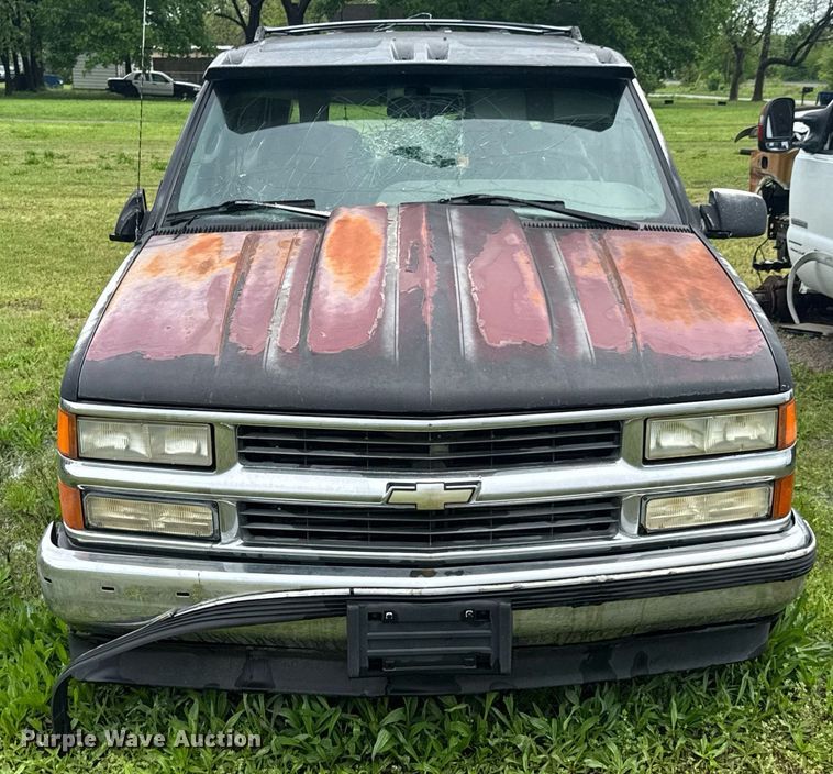 image for item DO0977 1996 Chevrolet Tahoe SUV